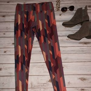 LuLaRoe Tall & Curvy leggings